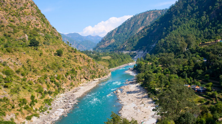 Річка в Азії, від якої залежать 600 млн. людей, переживає сильну посуху тисячоліття.